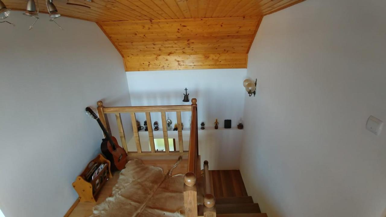 Casa Darius Villa Novaci-Straini Exterior photo